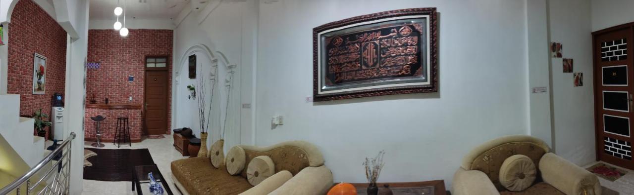 Kana Hasya Homestay "Rumoh Jamee" Meulaboh Exterior foto